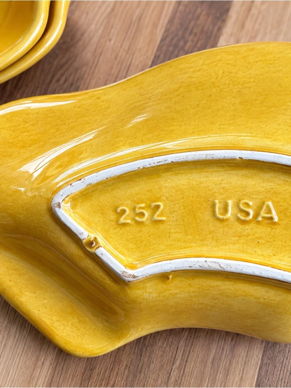 Vintage MCM Lemon Shaped Nesting Dishes Set of 4 Yellow Green Leaf USA Pottery
